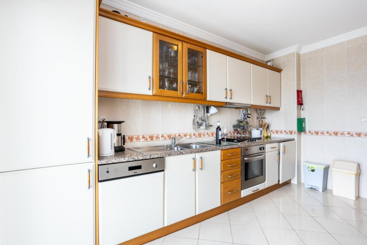 Top Floor Apartment With Great Views! Albufeira Exterior photo