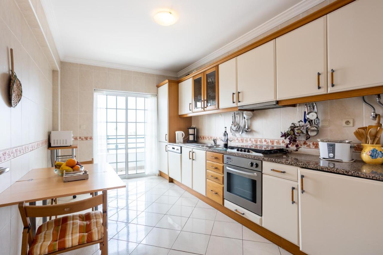 Top Floor Apartment With Great Views! Albufeira Exterior photo