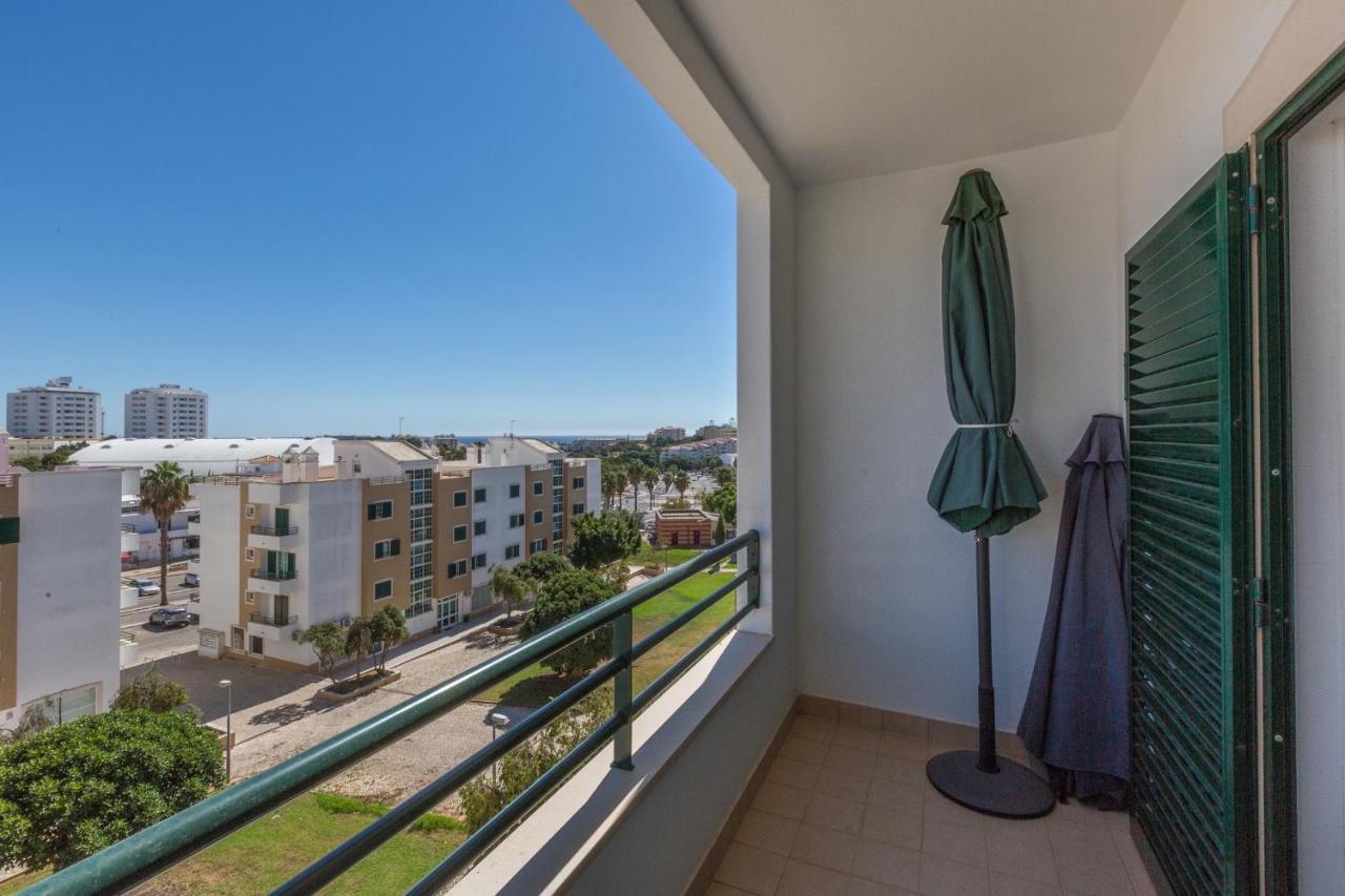 Top Floor Apartment With Great Views! Albufeira Exterior photo